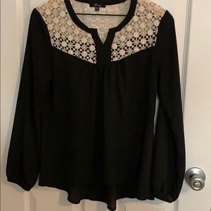Monteau black and cream embroidered blouse in Med